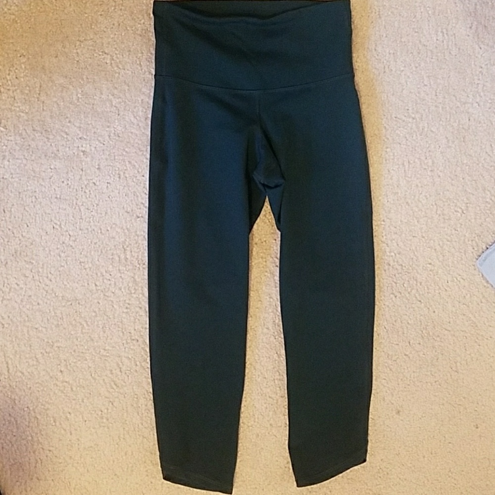 Never worn athletic leggings
